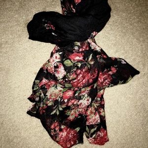 Black w Red Floral Scarf